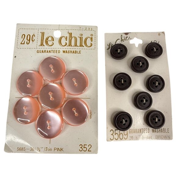 VTG Le Chic Buttons Various Sizes & Colors 18 Cards Some Partial Some Complete - Picture 4 of 6
